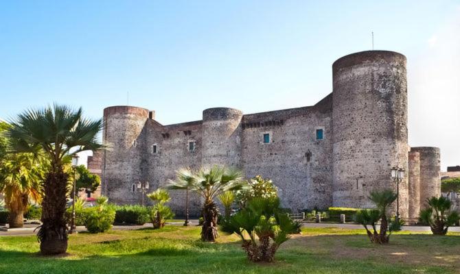 A Casuzza Apartment Catania Exterior photo